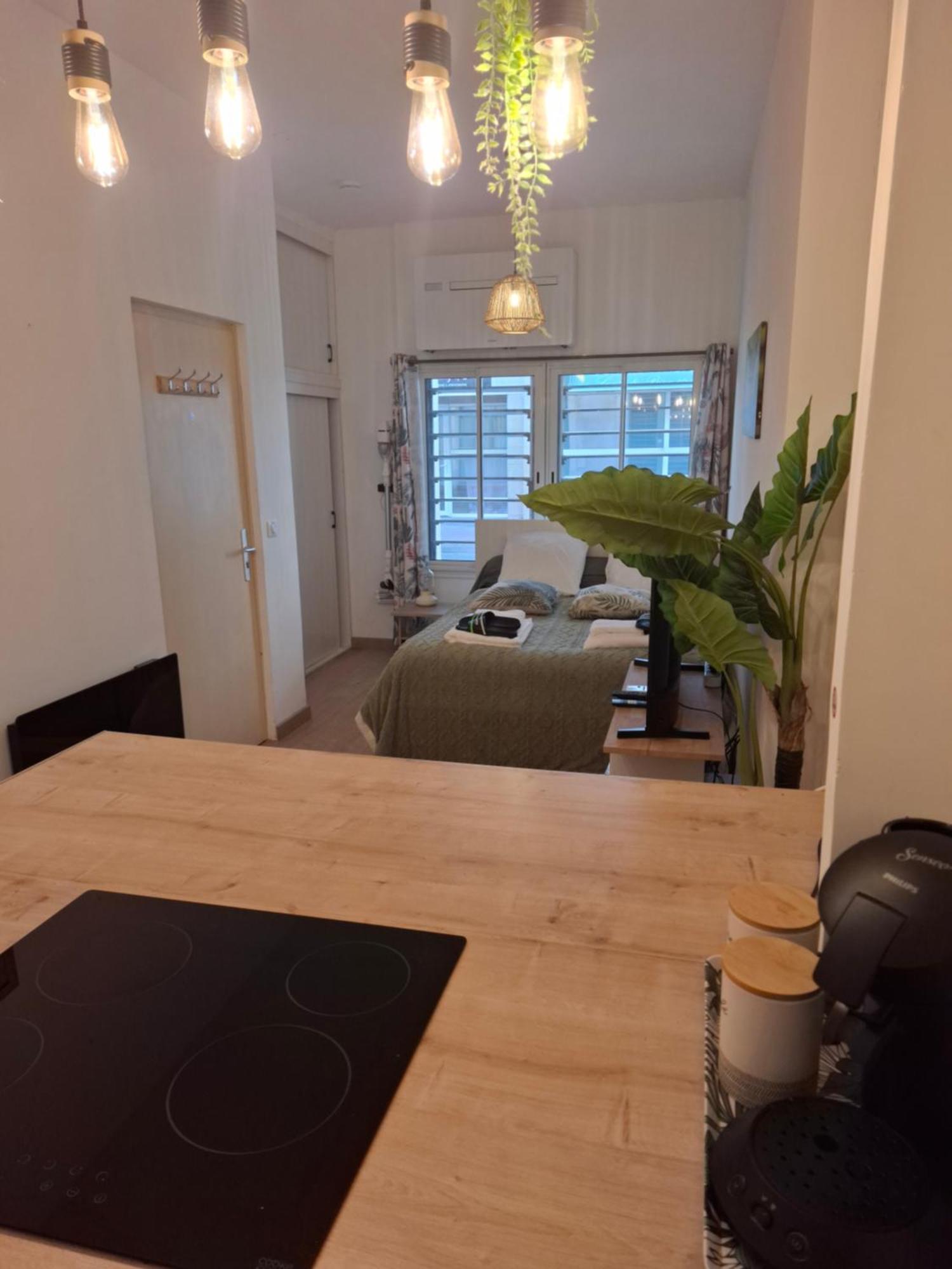 Studio La Casa De Planel Gare Saint Roch มงต์เปอลิเยร์ ภายนอก รูปภาพ